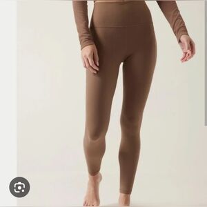 Athleta Salutation Stash 7/8 Pocket Tight